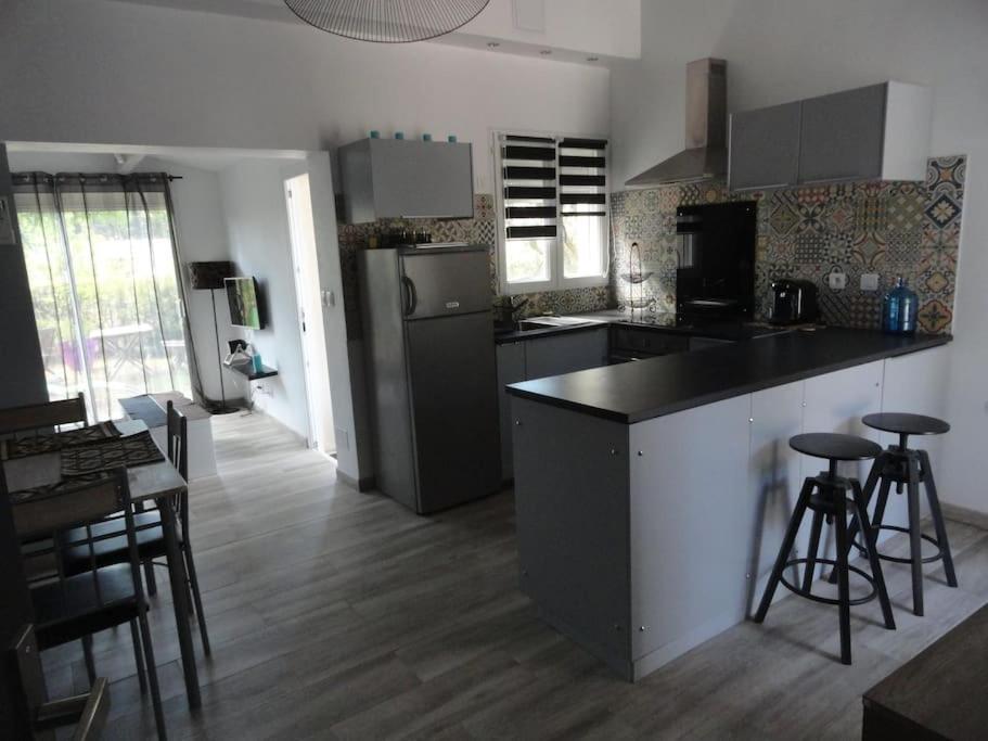 Gite L Abri Costier Villa Villeveyrac Exterior photo